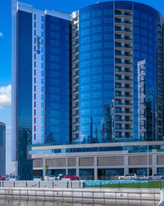 Friendliest 5 Star Stay at Radisson Blu Hotel Dubai Waterfront