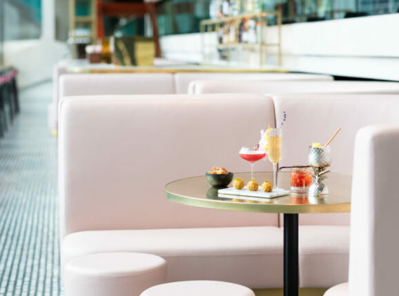 VIVI Restaurant and Bar at Centre Point Brings The Sixties Back In Style